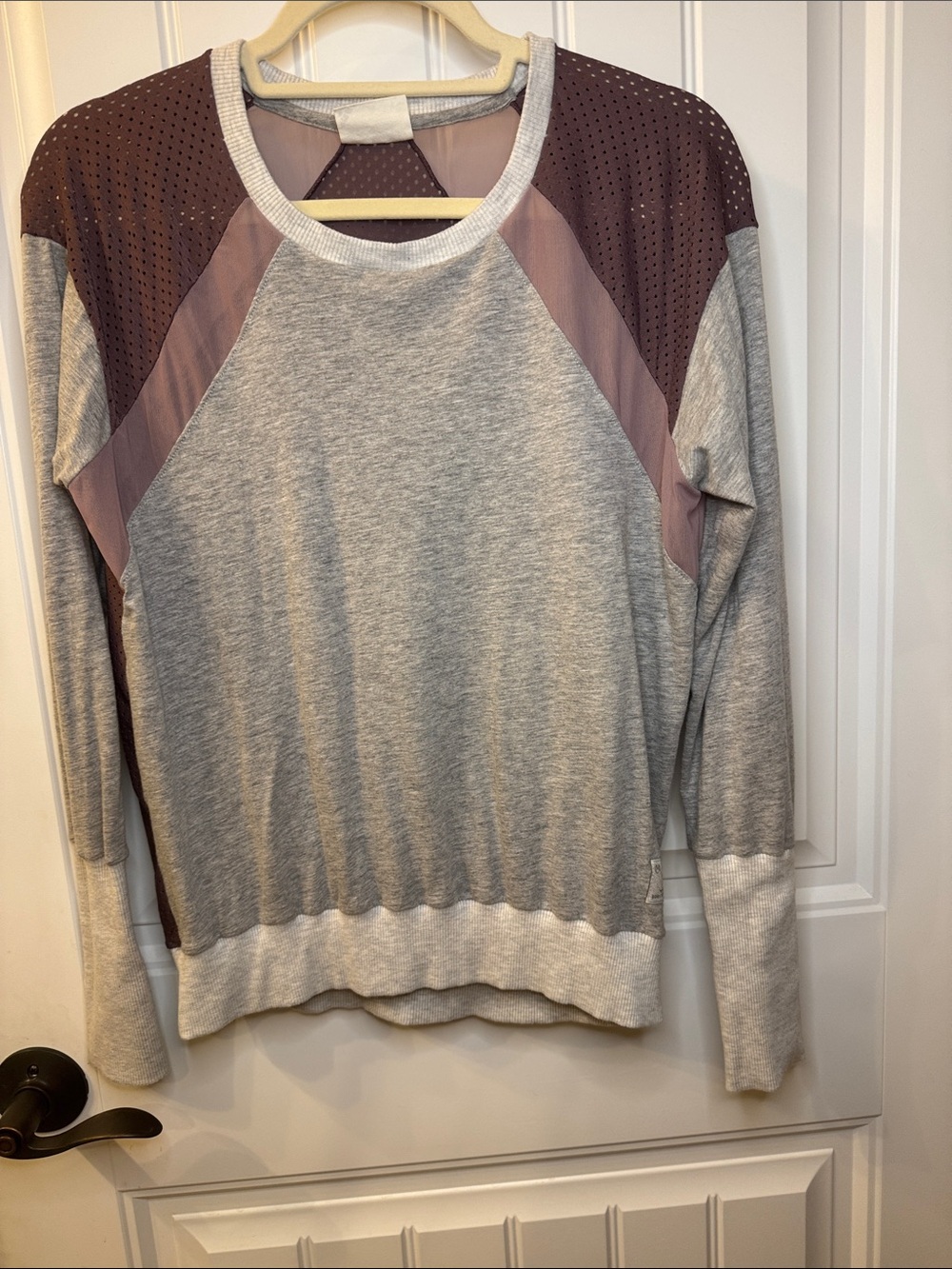Light Gray and Mauve/ purple Women's Pullover Medium yoga/ activewear